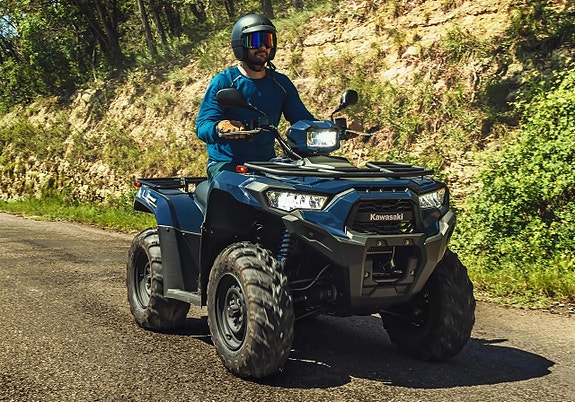 Kawasaki Brute Force 450 " Traktor B " 3 of 4