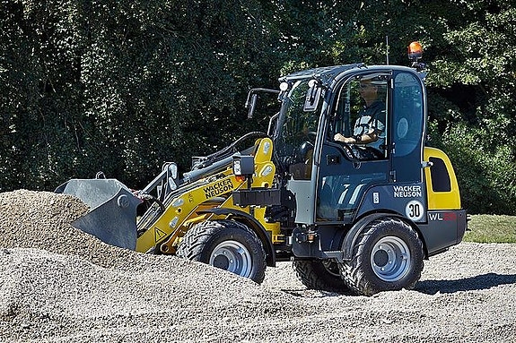Uthyres: Lastare 2 Ton, Wacker Neuson WL25 4 of 6