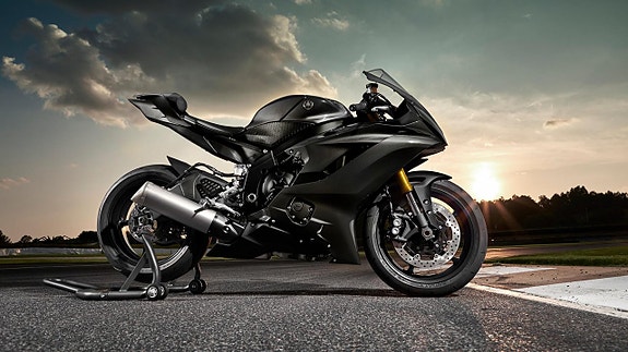 Yamaha R6 RACE 4 of 5