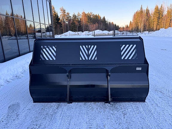 Snöskopa / Lättmaterialskopa 5 o 6 Kubik i lager Billig frak 3 of 4