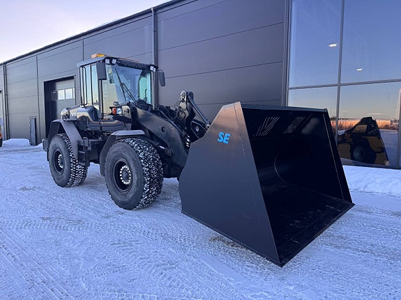 Snöskopa  / Lättmaterialskopa 5 och 6 Kubik i lager