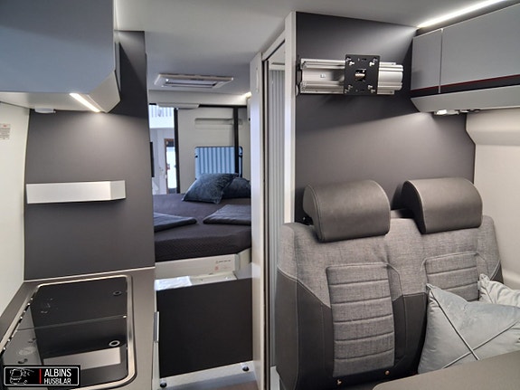 Adria Twin Sports 640 SGX / Automat 15 of 21