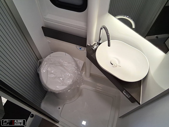 Adria Twin Sports 640 SGX / Automat 19 of 21