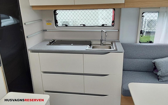 Adria Adora 613 UT 4 of 14