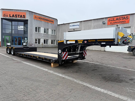 Doll 2 axlad låglastare omgående lev