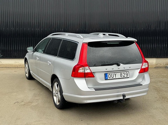 Volvo V70 7 of 19