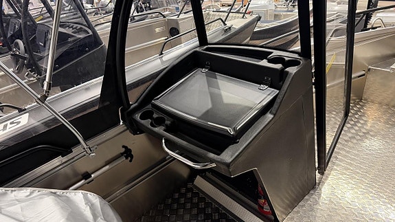 Faster 570 SC | Mercury F115 SeaPro CT 4 of 10
