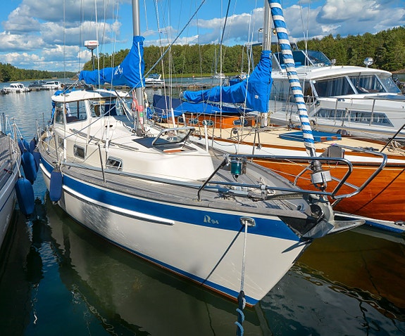 HALLBERG-RASSY 94 KUTTER — View photo 1