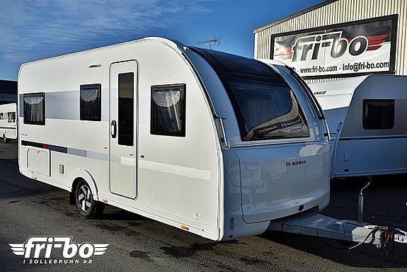 Adria 502 UL Adora *AC, Långbäddar