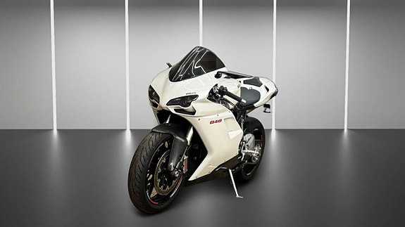 Ducati 848