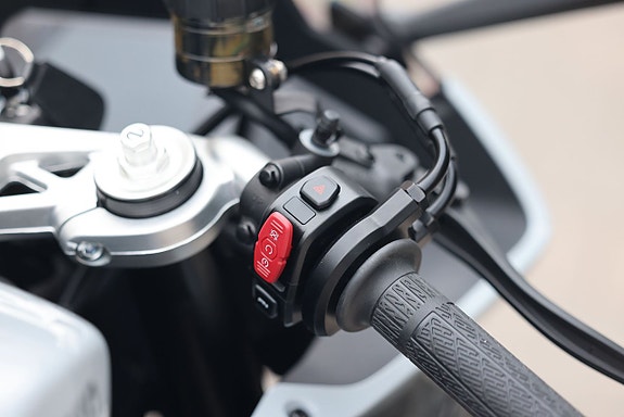 CFMOTO 675 SR-R | Aerolight Grey | RÄNTEFRITT 18 of 21
