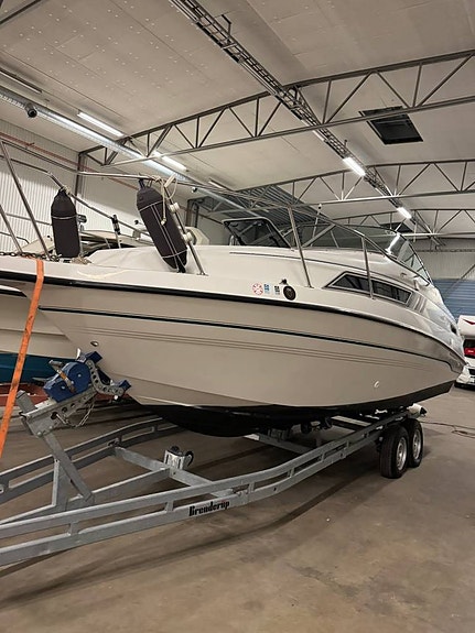 Chaparral 24 Signature-94 2 of 5
