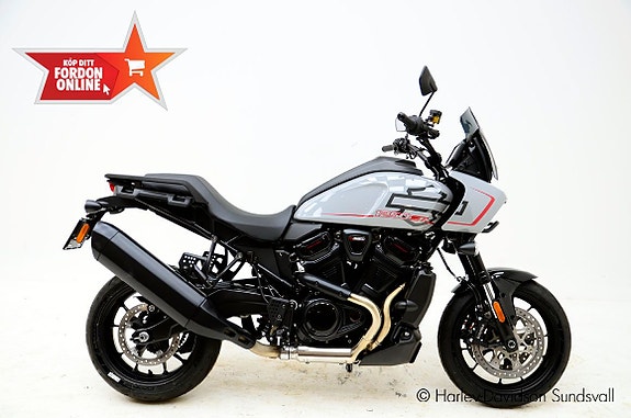 Harley-Davidson Pan America ST 2 of 3