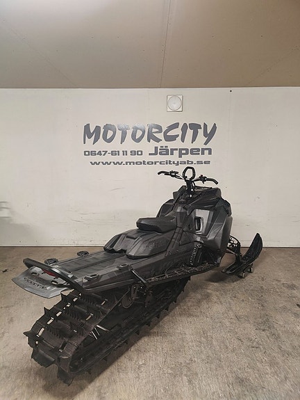 Ski-Doo Summit X  Expert 850 Turbo 146" 4 of 6