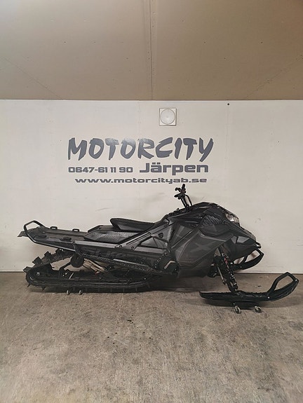 Ski-Doo Summit X  Expert 850 Turbo 146" 3 of 6