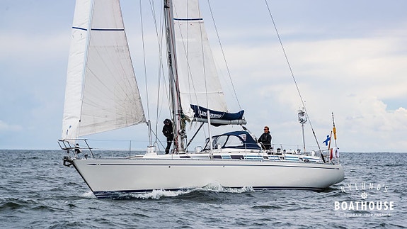 Swan 55/57 | Perkins 4M-135 - 120 hp 22 of 30
