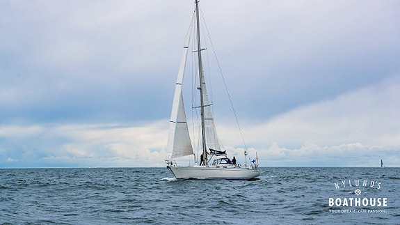 Swan 55/57 | Perkins 4M-135 - 120 hp 18 of 30