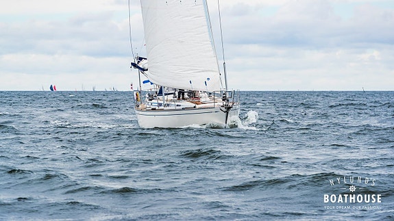 Swan 55/57 | Perkins 4M-135 - 120 hp 27 of 30