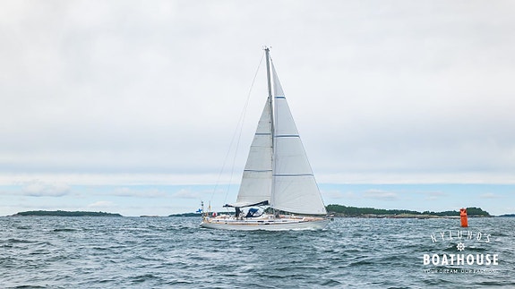 Swan 57 | Perkins 4M-135 - 120 hp