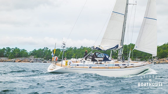 Swan 55/57 | Perkins 4M-135 - 120 hp 3 of 30