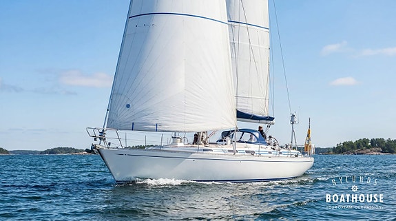 Swan 55/57 | Perkins 4M-135 - 120 hp 2 of 5