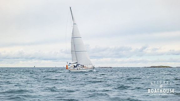 Swan 55/57 | Perkins 4M-135 - 120 hp 11 of 30