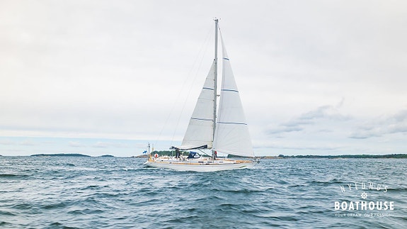 Swan 55/57 | Perkins 4M-135 - 120 hp 6 of 30