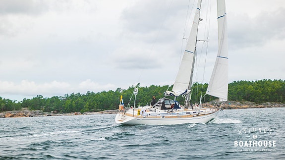 Swan 55/57 | Perkins 4M-135 - 120 hp 4 of 30