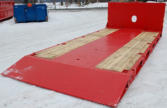 SISU - Maskinflak 25 ton med fast ramp 4 of 6
