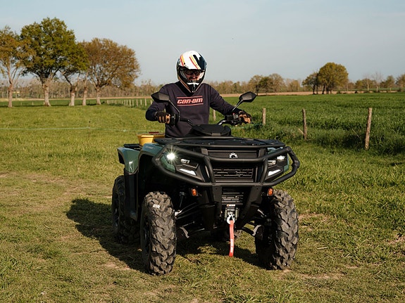 Can-Am Outlander Pro HD 7 ABS Plog på köpet!  *Lagermaskin* 3 of 15