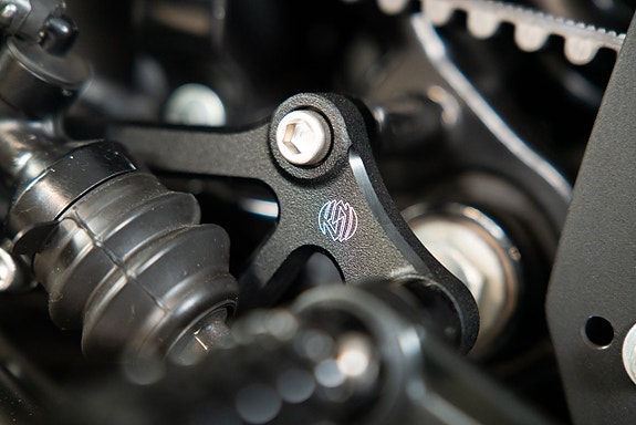 Harley-Davidson XL883N IRON Cafè Racer Roland Sands Design 10 of 18