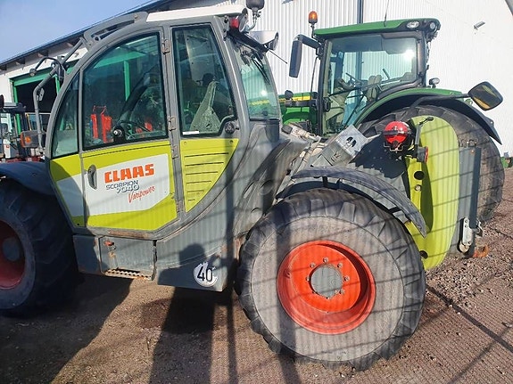CLAAS Scorpion 7040 2 of 3
