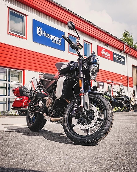 Husqvarna Svartpilen 801 Demo Köp online