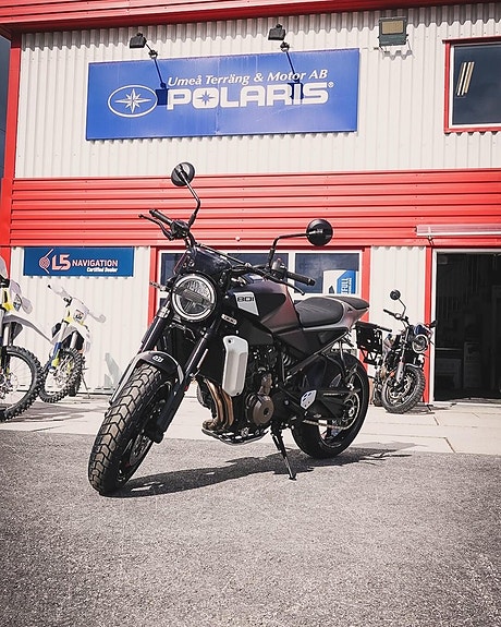 Husqvarna Svartpilen 801 Demo