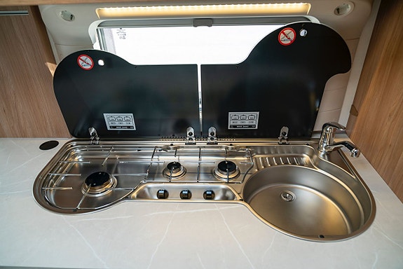Hobby 545 kmf De Luxe, Alde, AC 22 of 30