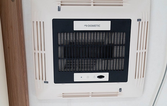 Hobby 545 kmf De Luxe, Alde, AC 27 of 30