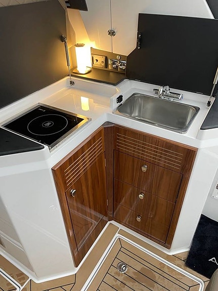Aquador 250HT -2024 NYHET, finns att se hos Nimbus Långedrag 7 of 8