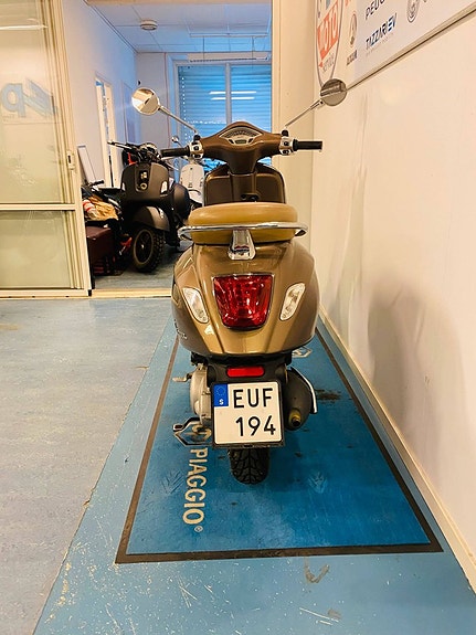 Vespa Primavera  50 4T 3 of 4
