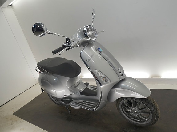 Vespa Elettrica 45km/h Cromo *Kampanj* 2 of 2