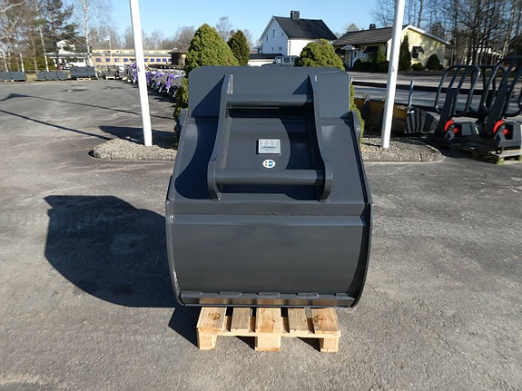 Ny WLT Schaktskopa 1200L med Grävfäste S70 5 of 6