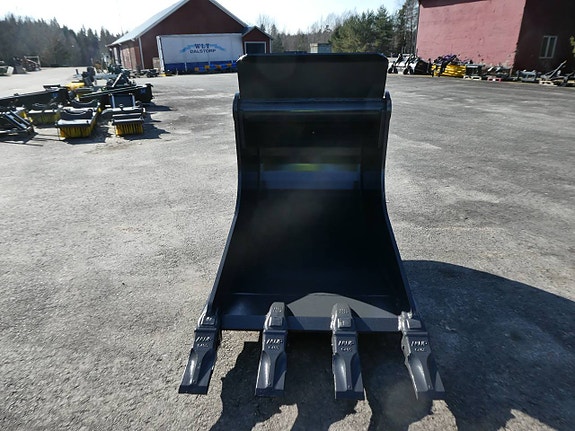 Ny WLT Schaktskopa 1200L med Grävfäste S70 4 of 6