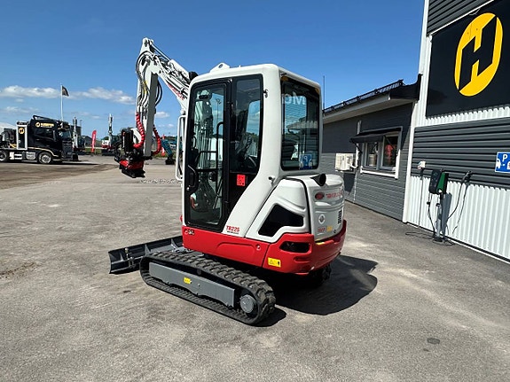 Takeuchi TB225 minigrävare 3 of 8
