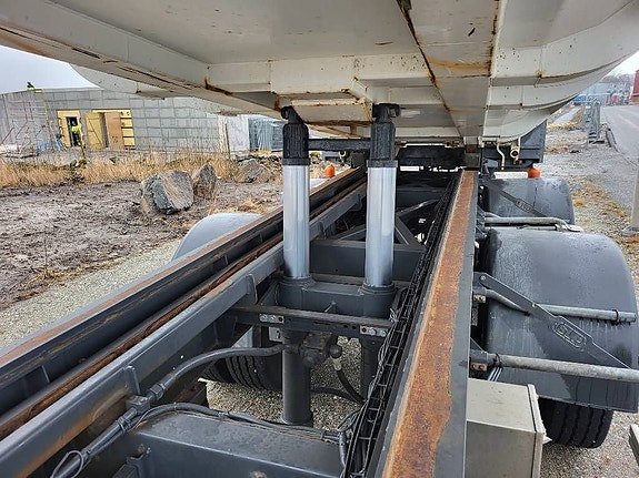 Mercedes-Benz Arocs 8x4 SLP Tipp Kassett ekipage 4 of 5