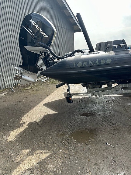 Tornado 7.8 m High Performance 4 of 6