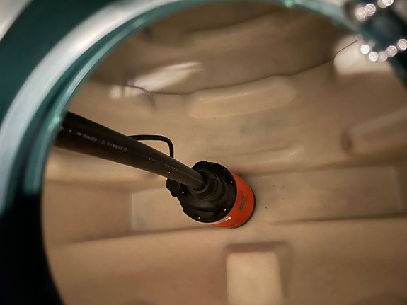 Älvestad-Tanken isolerad dricksvattentank 1200L med pump 3 of 3