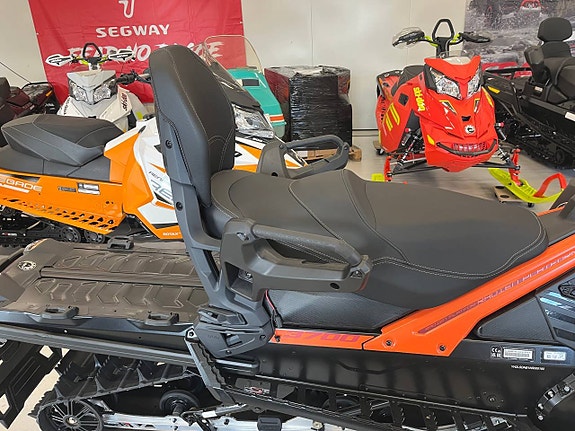 Lynx Xterrain STD 3700 600 EFI 2022 2 of 2