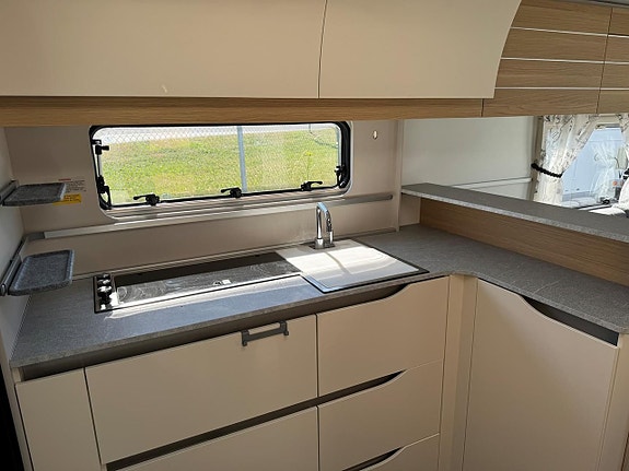 Adria ADORA 613 UL Långbäddar 6 of 13