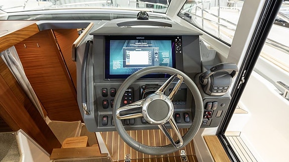 Nimbus 305 Coupé - 2023 20 of 22