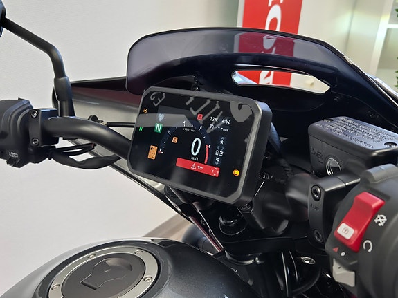 Honda CMX 1100 Rebel Tour 6 of 8