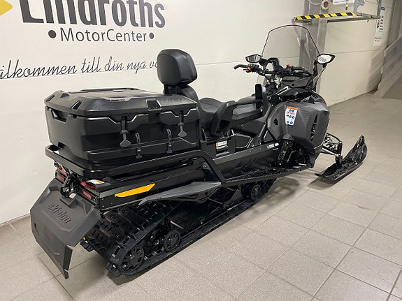 Ski-Doo Expedition SE 900 ACE Turbo R -25 Demo 25 mil 4 of 5